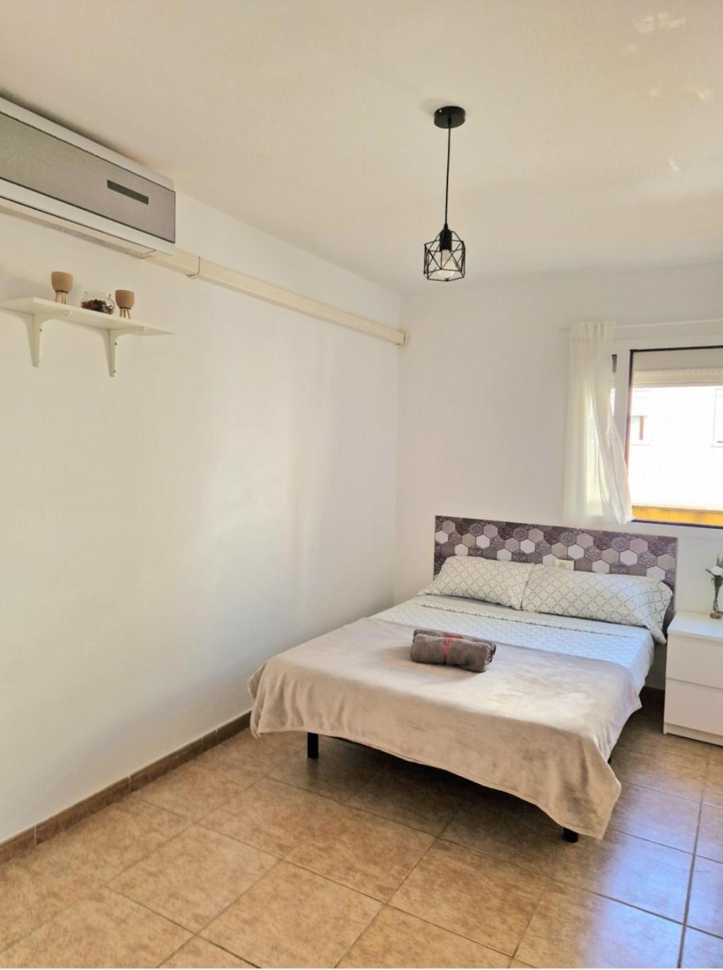 Spacious Independent Chalet Next The Airport - Sea Сан Исидро Екстериор снимка