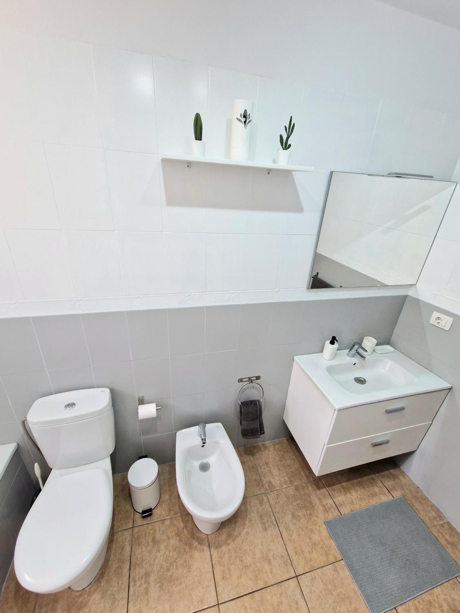 Spacious Independent Chalet Next The Airport - Sea Сан Исидро Екстериор снимка