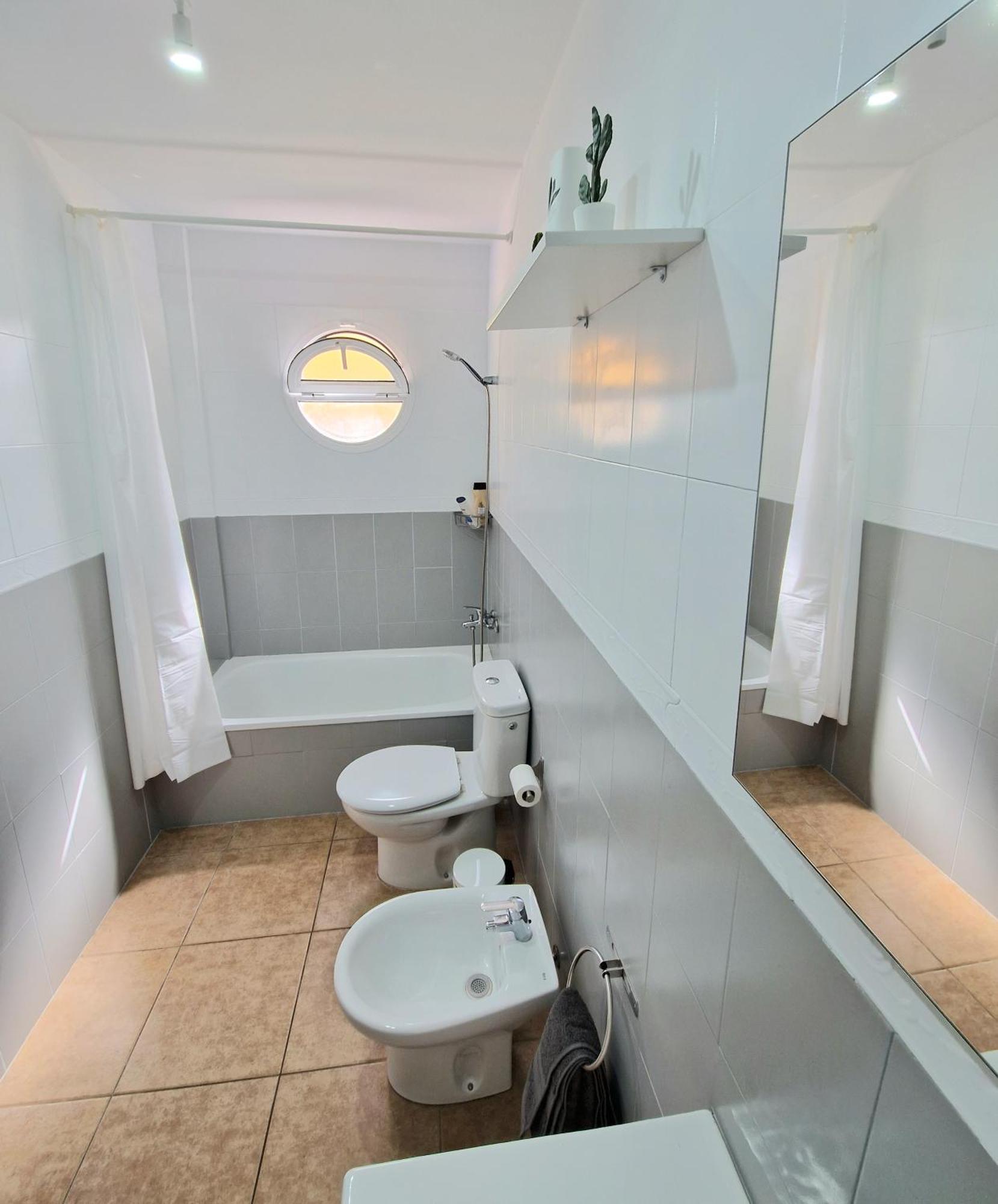 Spacious Independent Chalet Next The Airport - Sea Сан Исидро Екстериор снимка